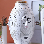 Ваза с декоративными лицами и графическими элементами в виде сердец и символов Faces of Imagination варинант исполнения - 7 | Loft Concept в Краснодаре