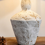 Настольная лампа с керамическим фактурным основанием и тканевым абажуром Eastern Tale варинант исполнения - 4 | Loft Concept в Краснодаре