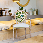 Стул с подлокотниками золотистый из бука с изображением птиц и цветов Blooming Birds варинант исполнения - 4 | Loft Concept в Краснодаре